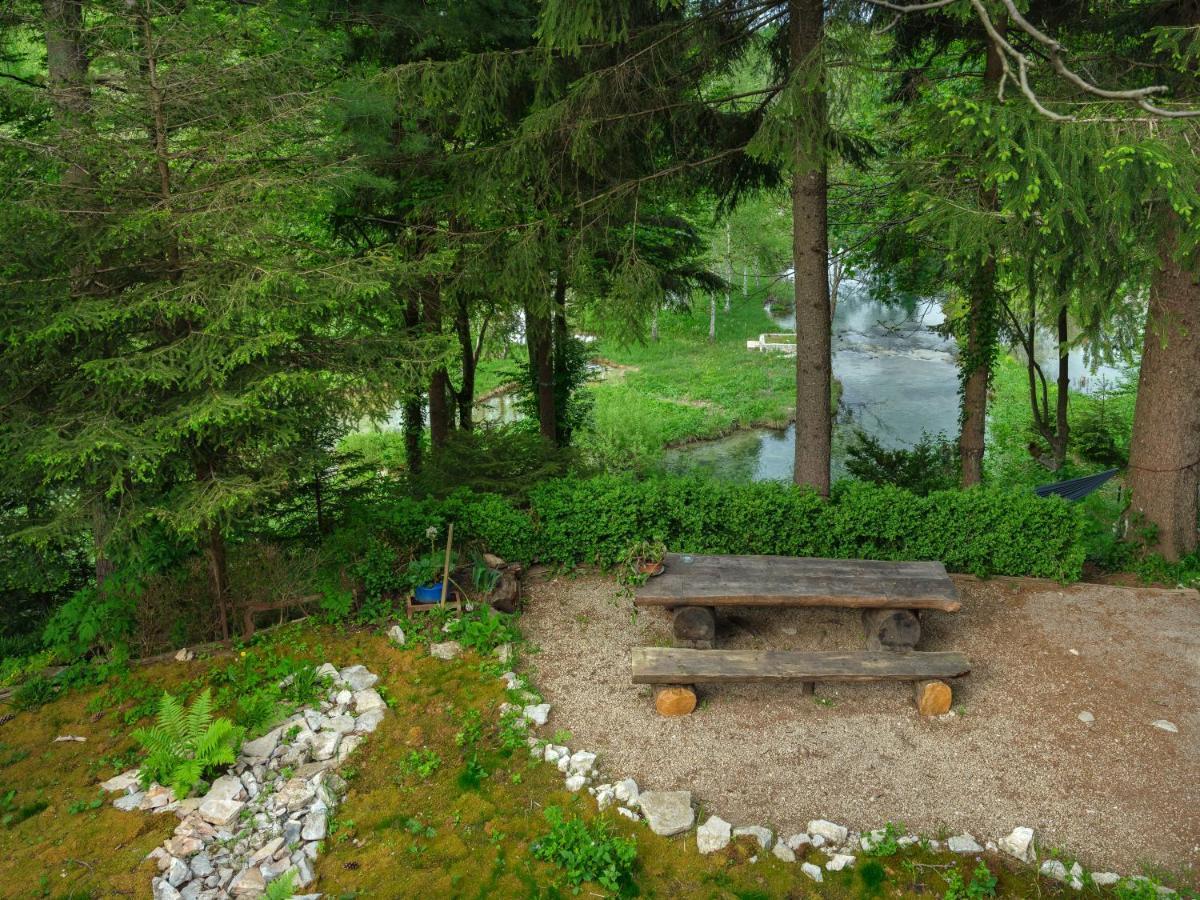 Yeti Cabin Plitvica selo Exteriér fotografie