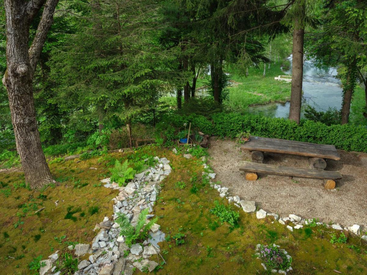 Yeti Cabin Plitvica selo Exteriér fotografie